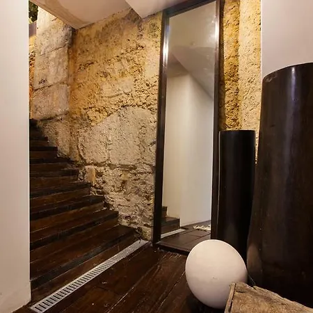 The Old Stables Chiado * 리스본