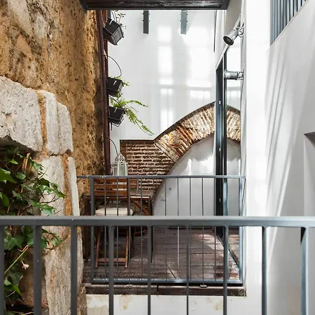 The Old Stables Chiado 리스본